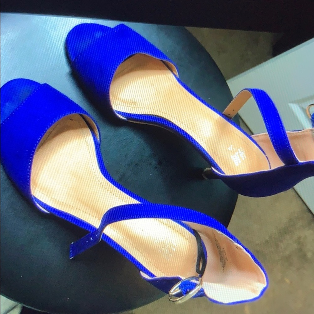 blue heels